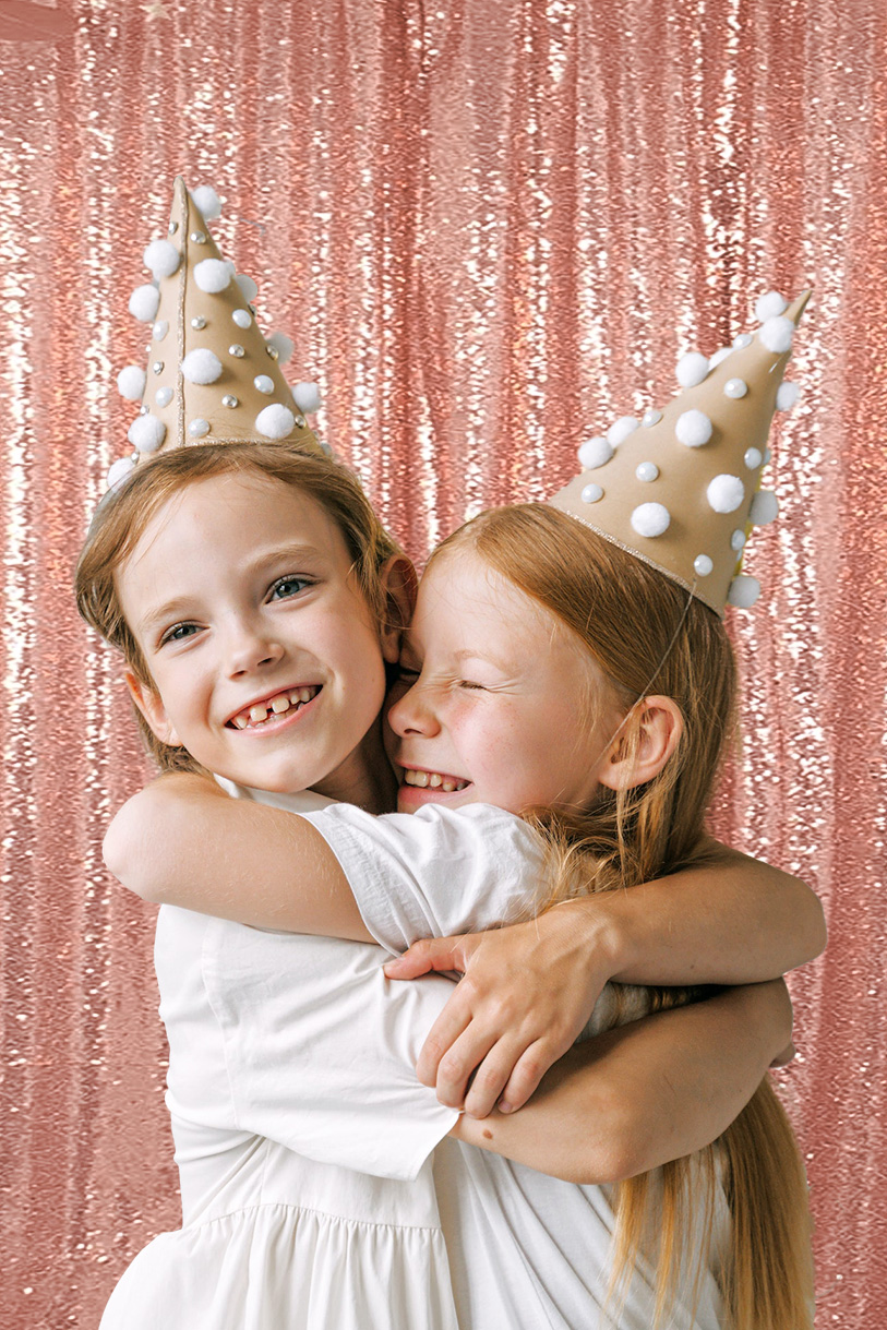 Unforgettable Fun: Photo Booths – The Ultimate Party Essential