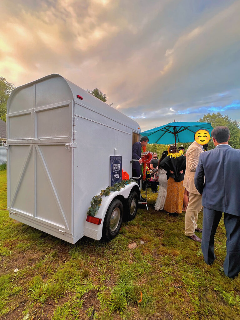 Wandersnap horse trailer photo booth in action at a wedding this summer